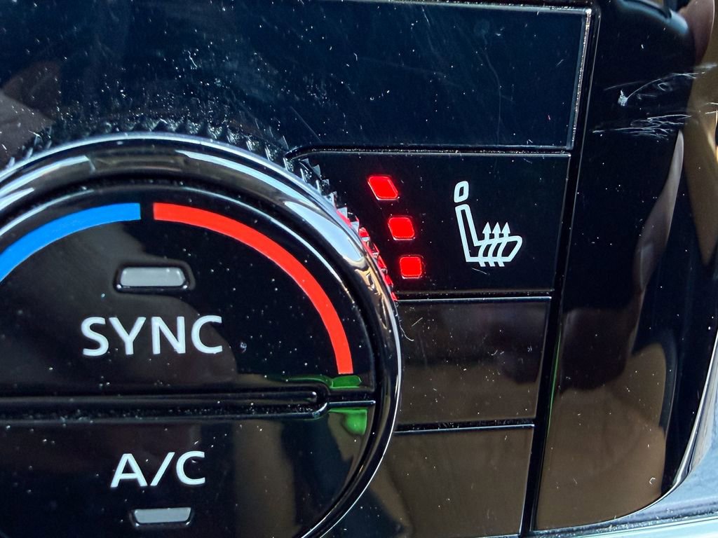 Used 2022 Nissan Rogue Platinum w/ Head-Up Display Package image 12