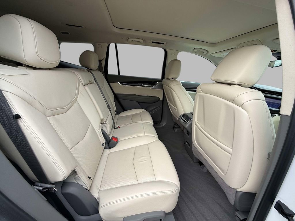 Used 2020 Cadillac XT6 Premium Luxury image 16