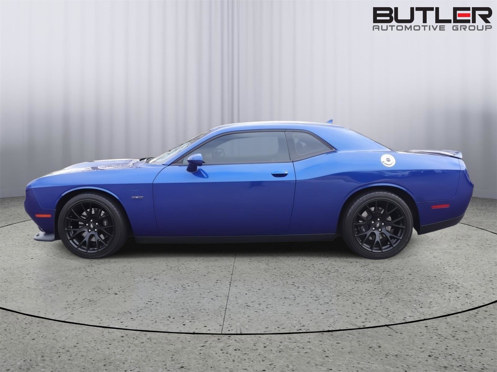 Used 2019 Dodge Challenger R/T w/ Plus Package image 5