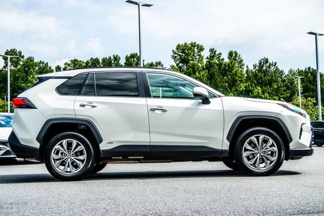 Used 2022 Toyota RAV4 Limited AWD/4WD image 5