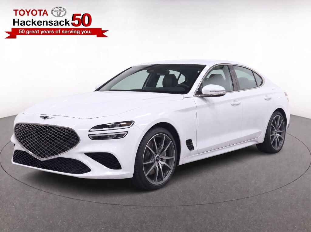 Used 2025 Genesis G70 2.5T AWD/4WD image 2