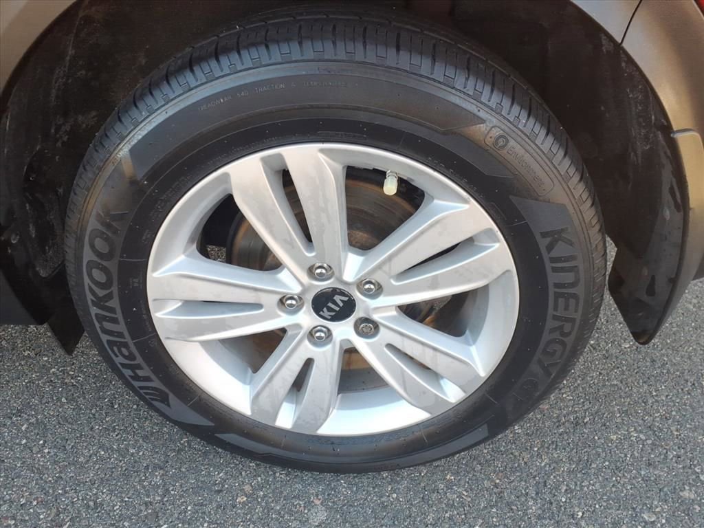 Used 2019 Kia Sportage LX image 18