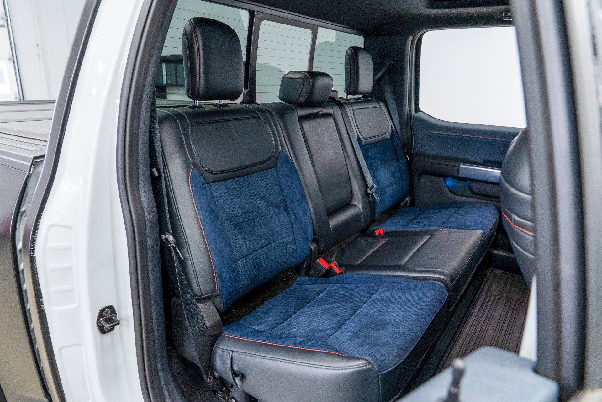 Used 2023 Ford F150 Raptor w/ Blue Interior Package image 36