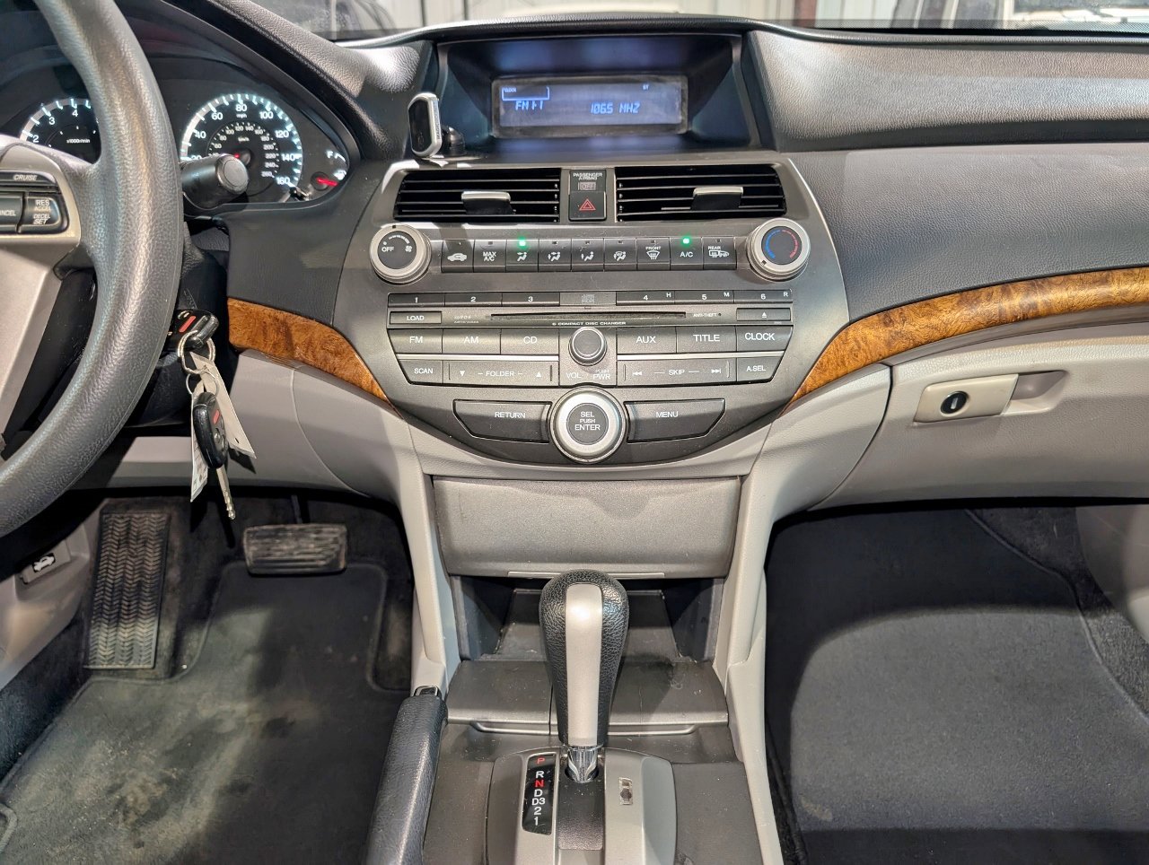 Used 2011 Honda Accord EX image 31