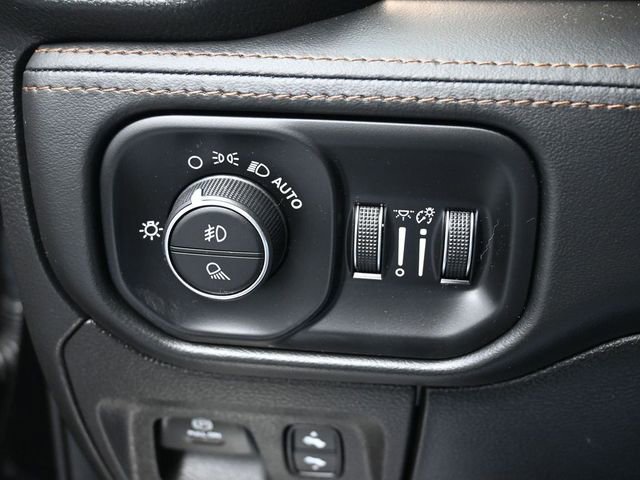 Used 2021 RAM 1500 Limited image 38