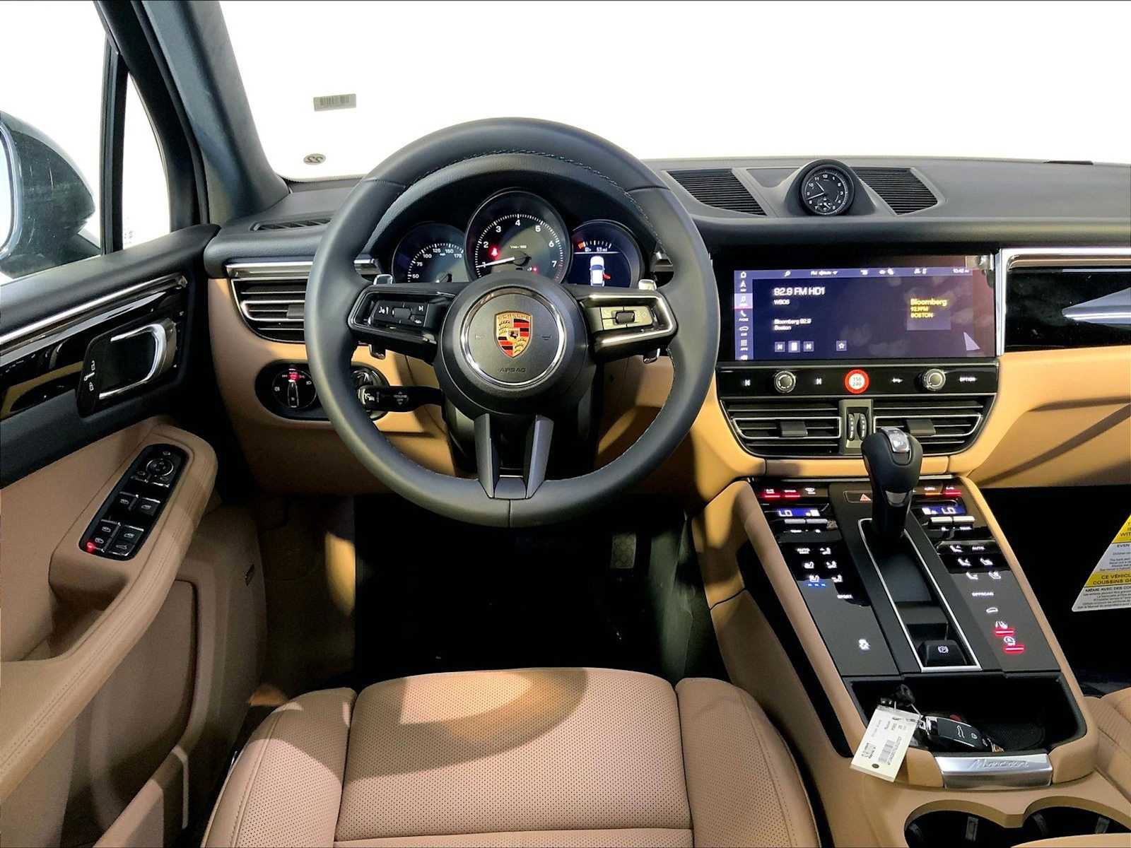 New 2025 Porsche Macan AWD/4WD image 13