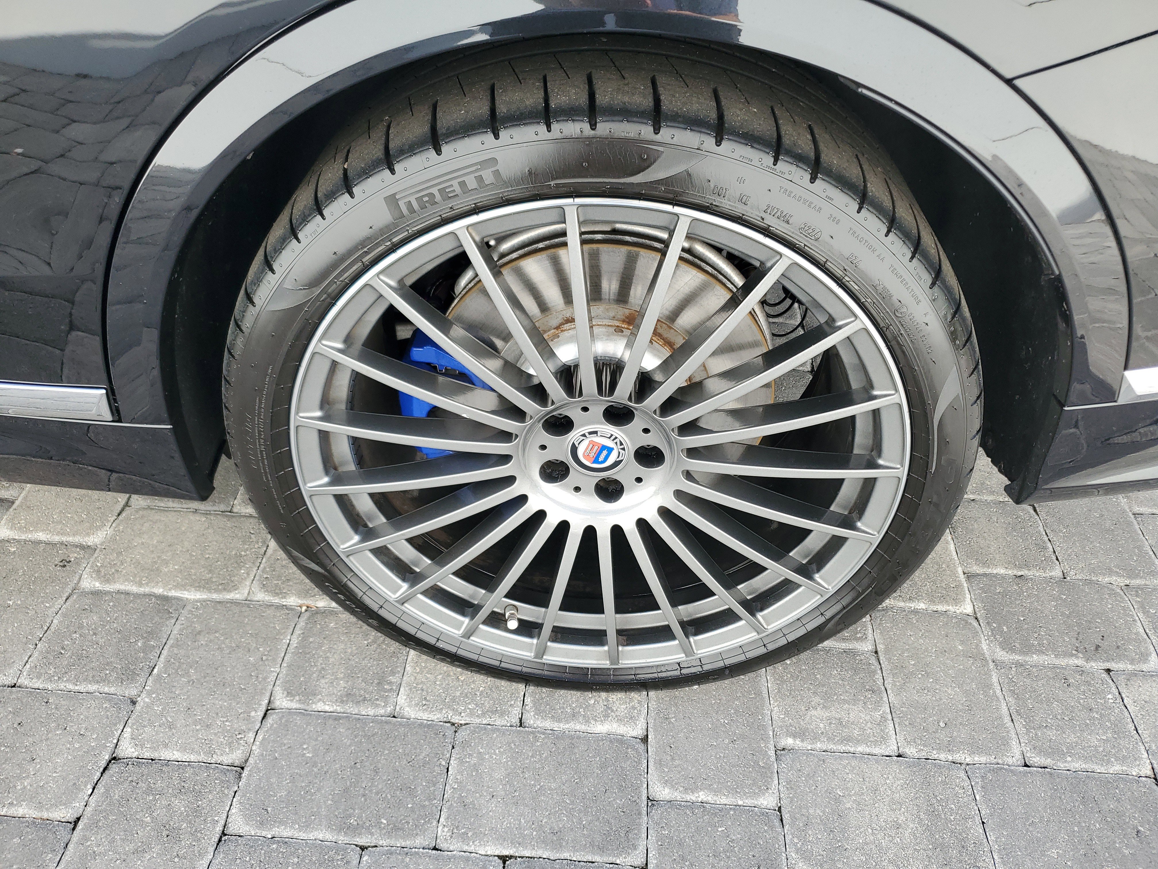 Used 2022 BMW ALPINA XB7 image 7