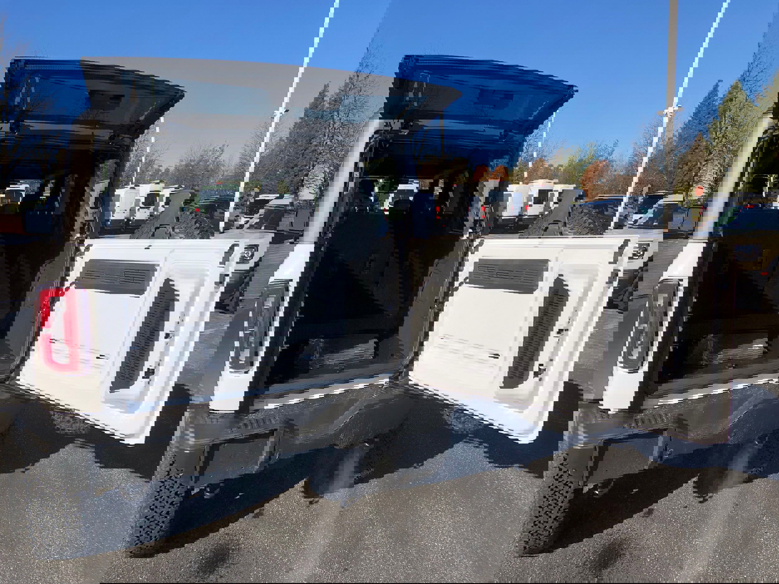 New 2025 Ford Bronco Badlands image 17