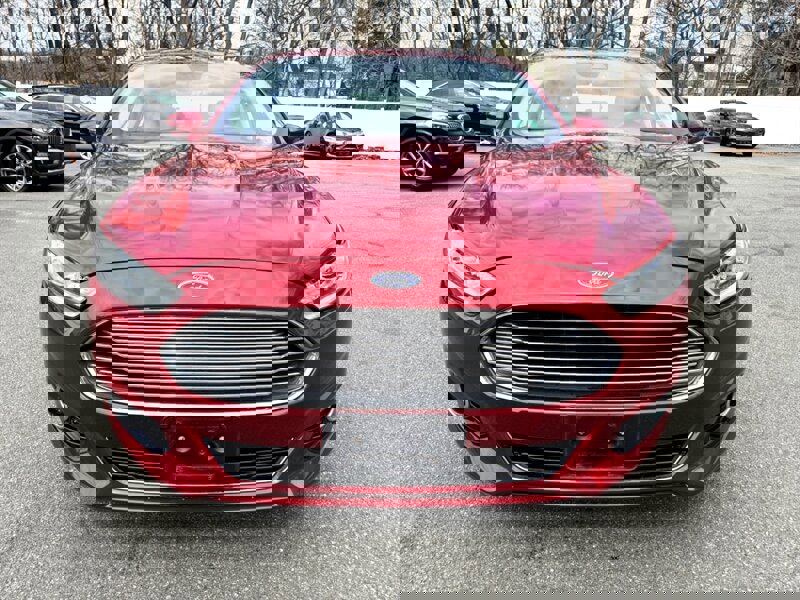 Used 2016 Ford Fusion Titanium image 2