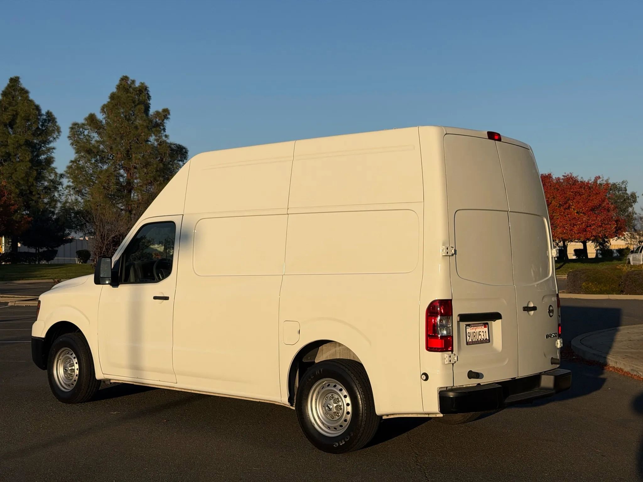 Used 2021 Nissan NV 2500 S image 8