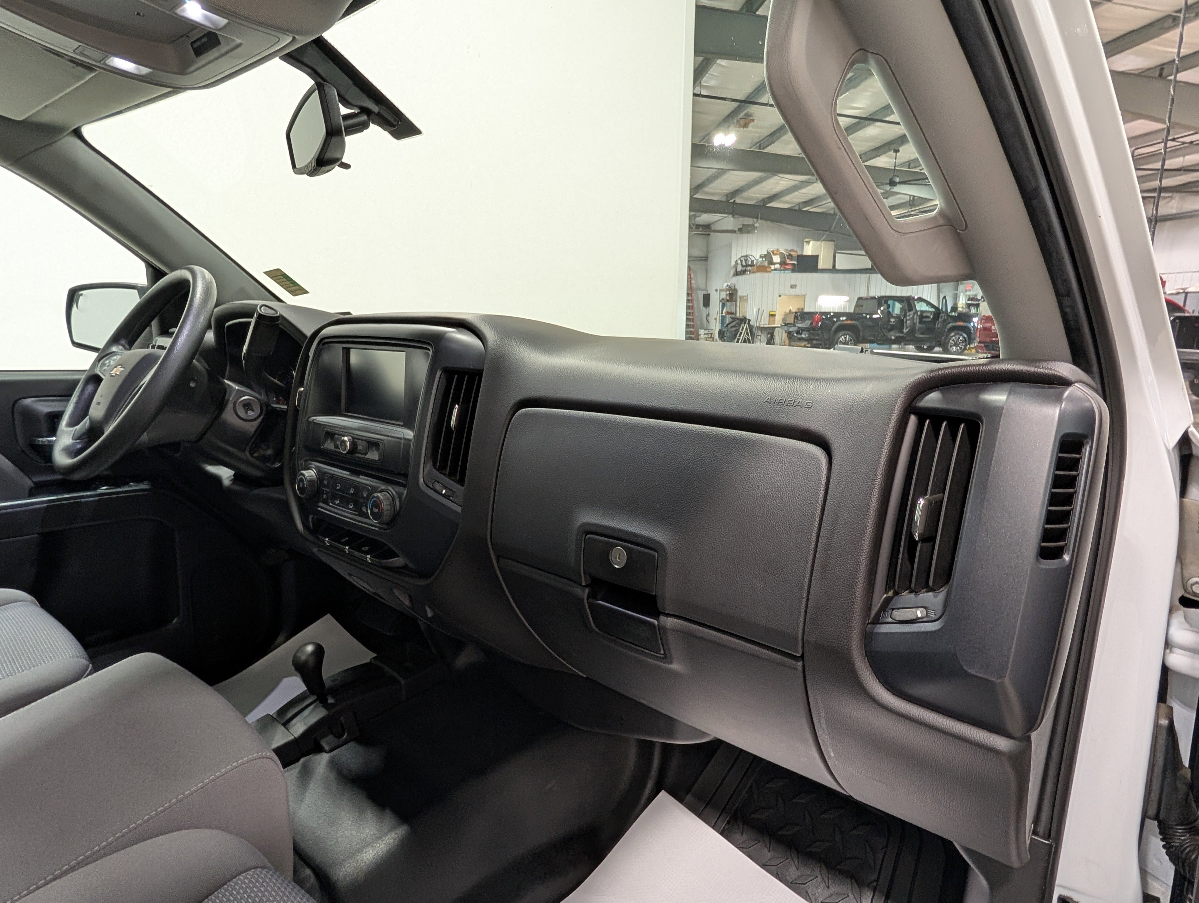 Used 2018 Chevrolet Silverado 1500 LS w/ Trailering Package AWD/4WD image 19