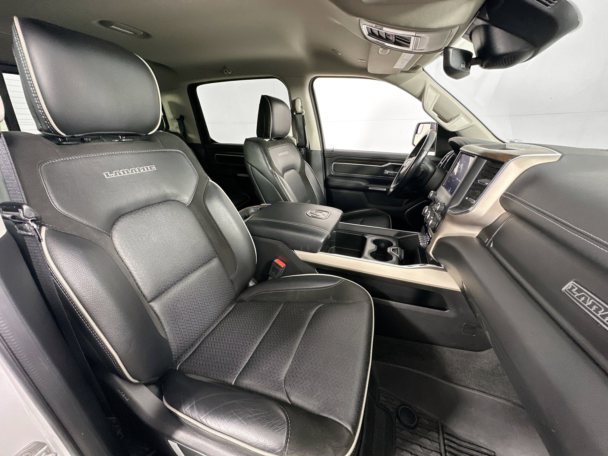 Used 2022 RAM 1500 Laramie RWD image 25