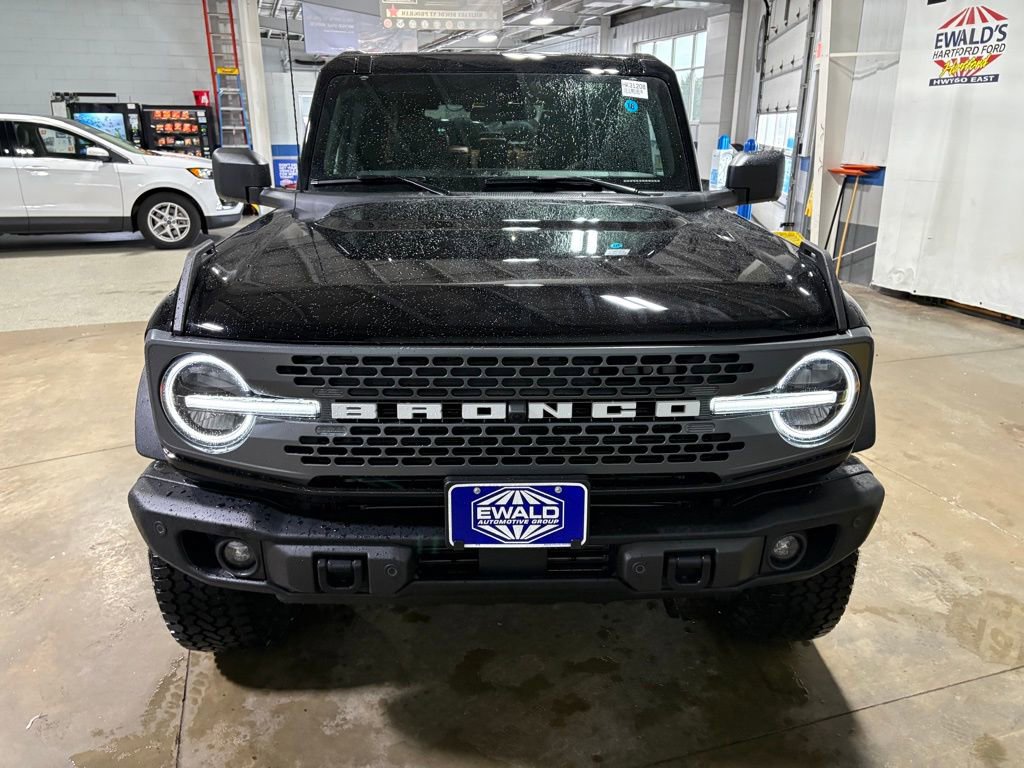 New 2026 Ford Bronco Badlands image 3