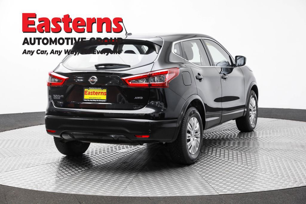 Used 2020 Nissan Rogue Sport S image 5