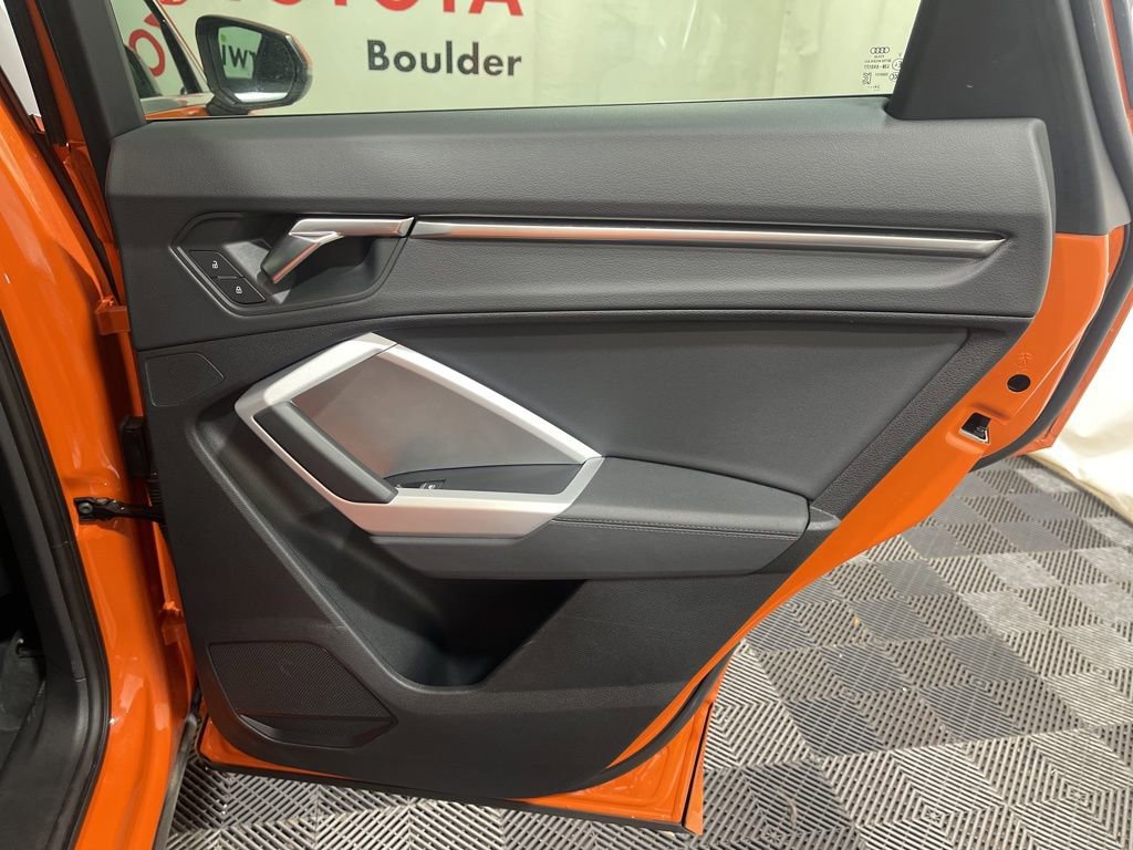 Used 2025 Audi Q3 2.0T Premium image 15