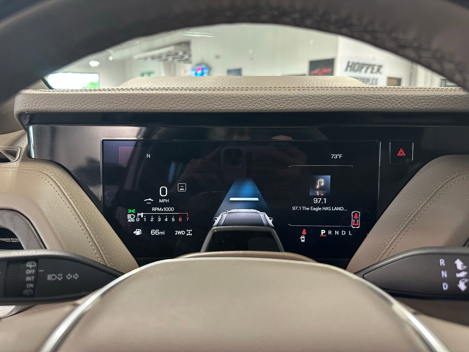 Used 2025 GMC Yukon XL Denali w/ Denali Reserve Package image 22