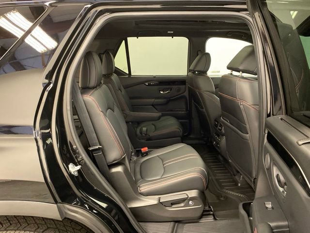 Used 2025 Honda Pilot TrailSport image 28