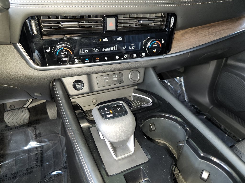 Used 2026 Nissan Rogue Platinum w/ Platinum Premium Package AWD/4WD image 21