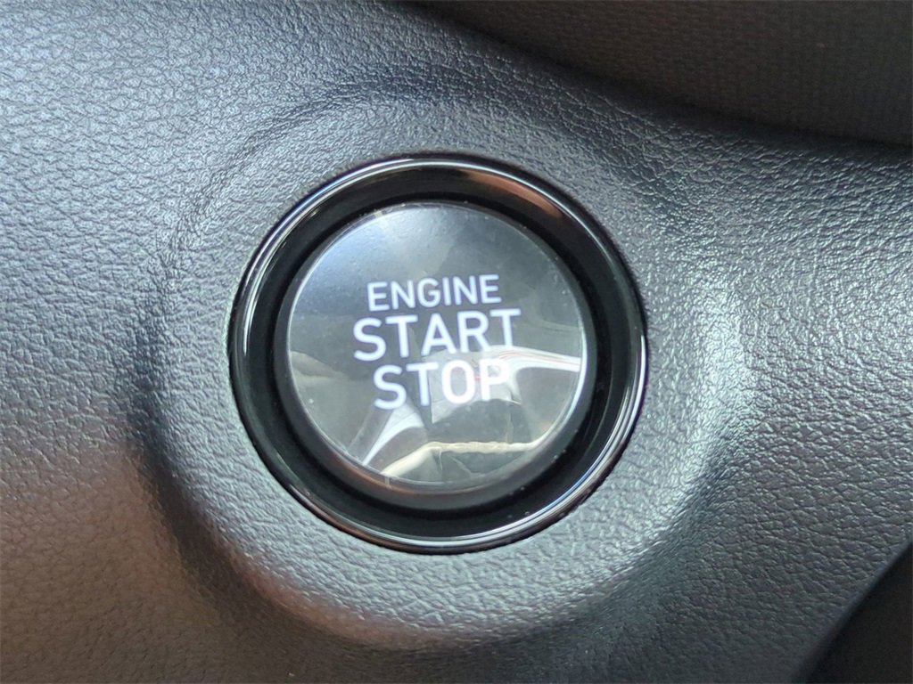 New 2025 Hyundai Venue SEL image 34