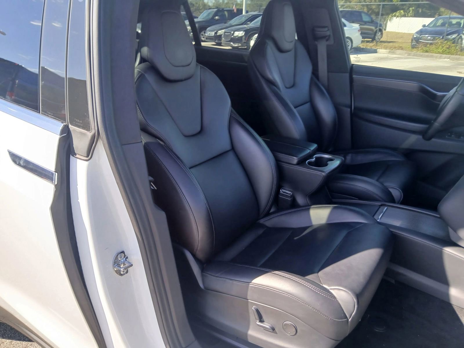 Used 2017 Tesla Model X 75D AWD/4WD image 19
