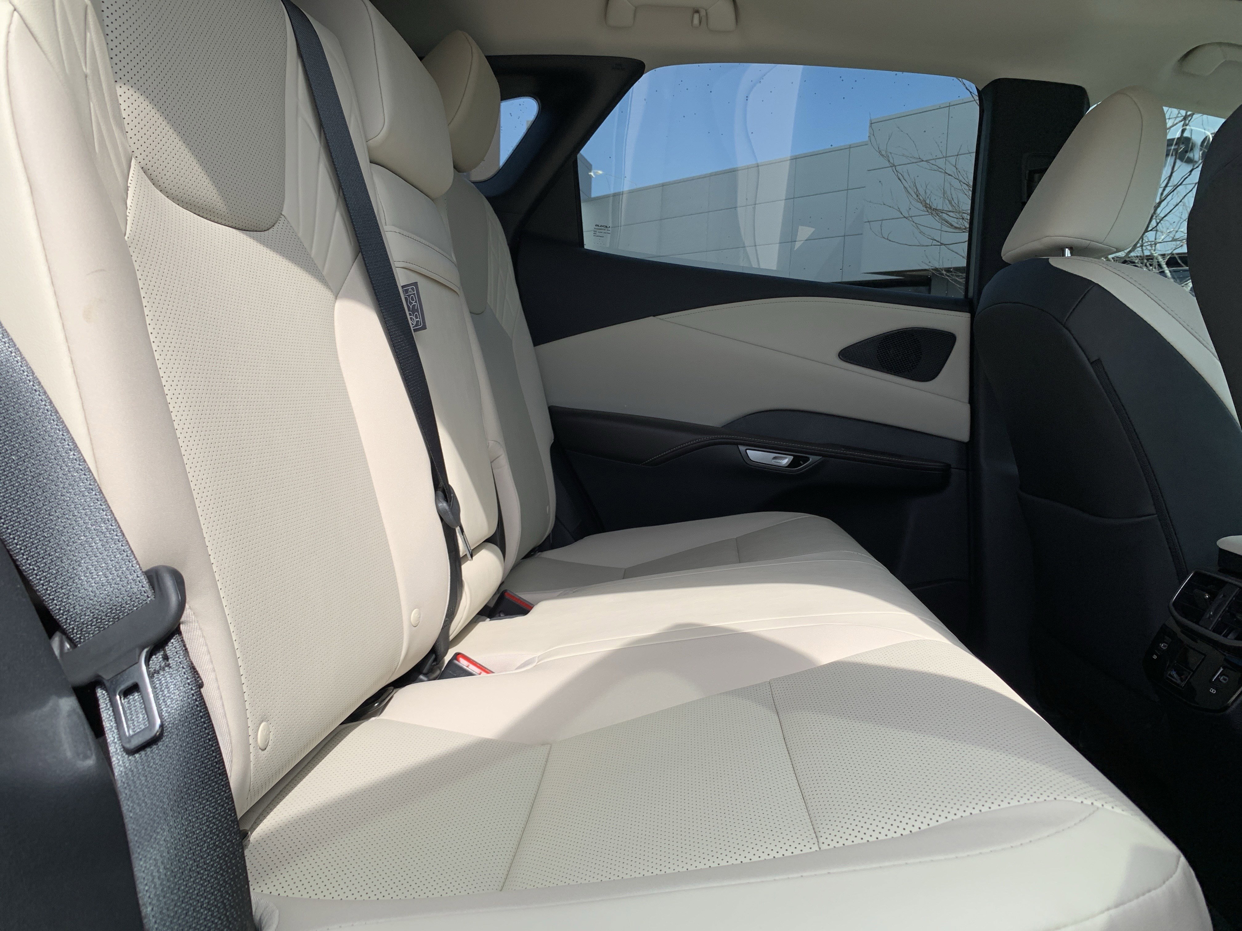 Used 2024 Lexus RX 350 Premium w/ Cold Area Package image 33