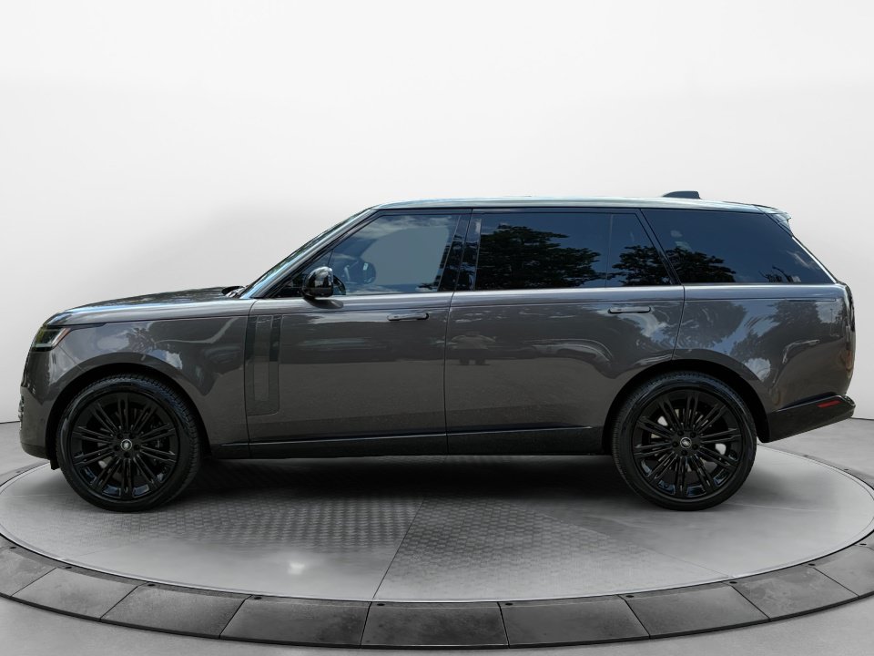 Certified 2022 Land Rover Range Rover Long Wheelbase First Edition AWD/4WD image 4