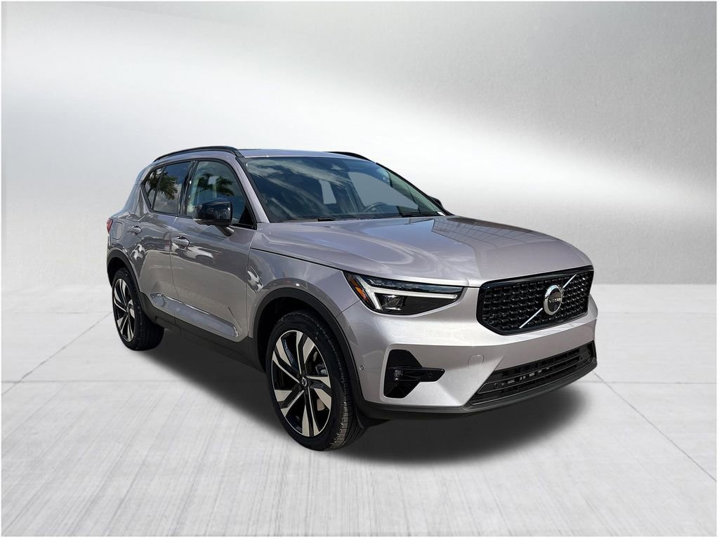 New 2026 Volvo XC40 B5 Ultra AWD/4WD image 3