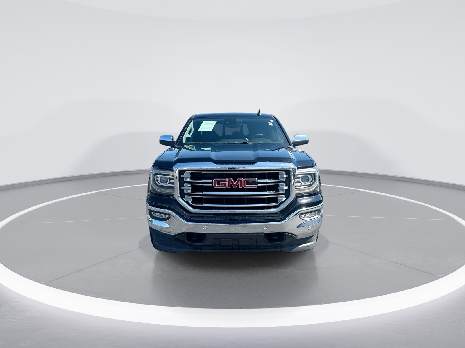 Used 2018 GMC Sierra 1500 SLT AWD/4WD image 3