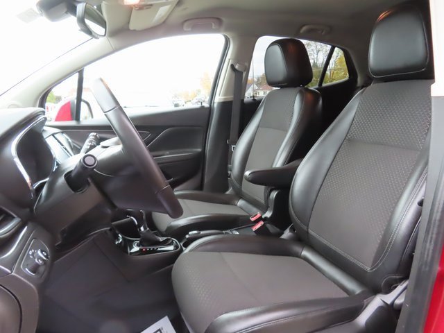 Used 2020 Buick Encore Preferred image 17