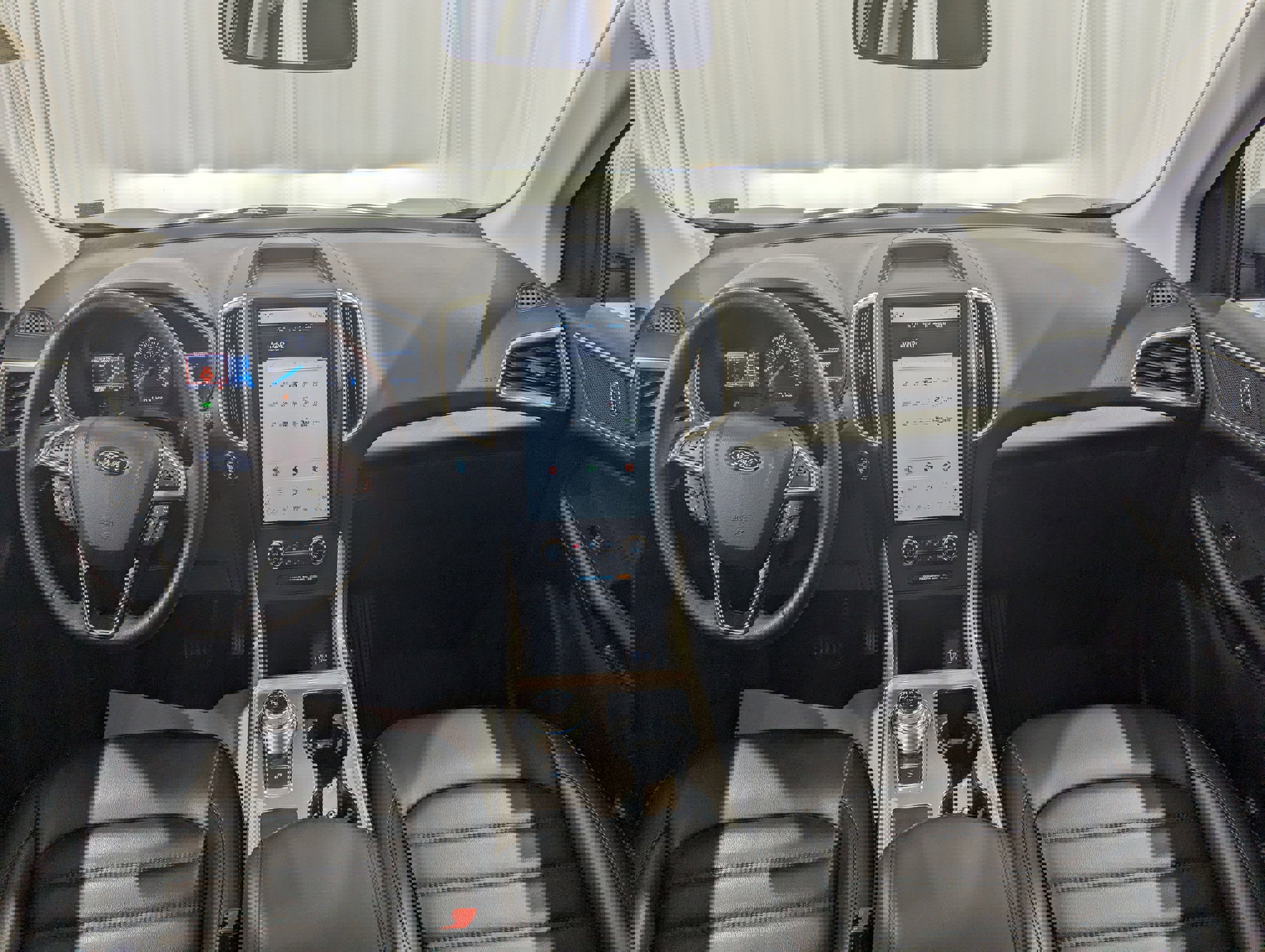 Used 2024 Ford Edge SEL w/ Convenience Package image 12