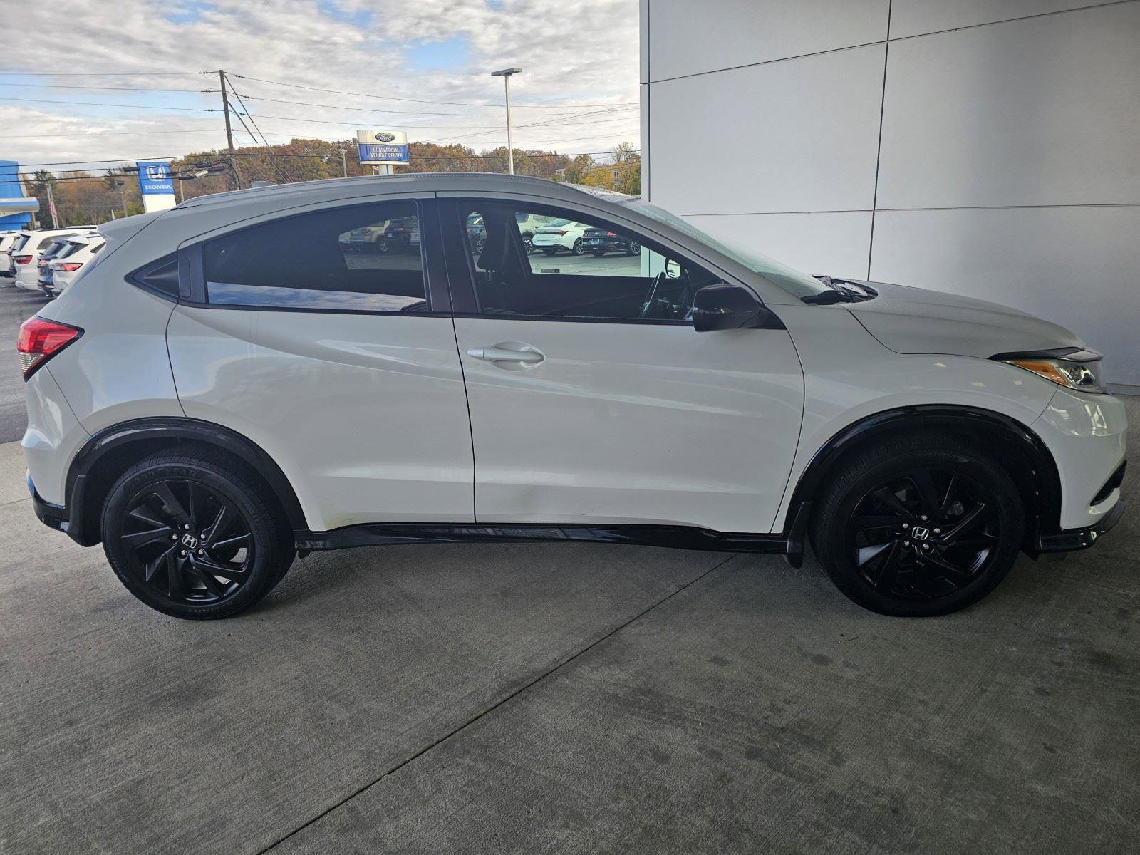 Used 2021 Honda HR-V Sport image 7