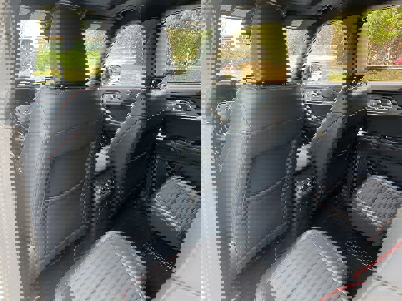 New 2026 Ford Explorer ST-Line w/ ST-Line Street Pack image 19