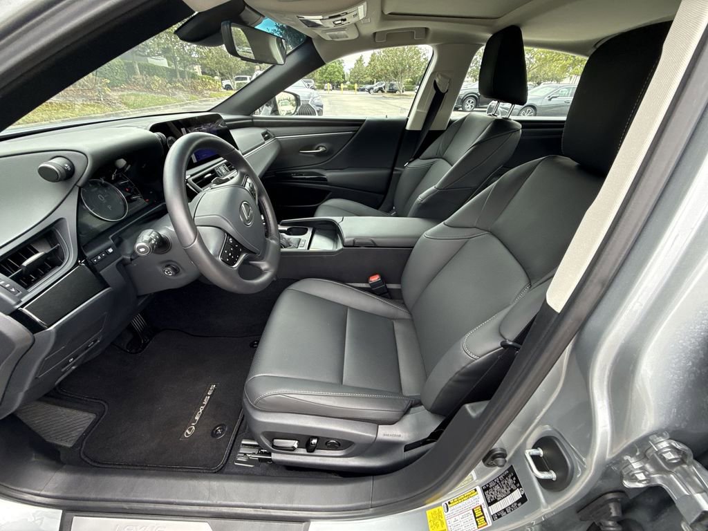 Used 2025 Lexus ES 350 w/ Premium Package FWD image 30