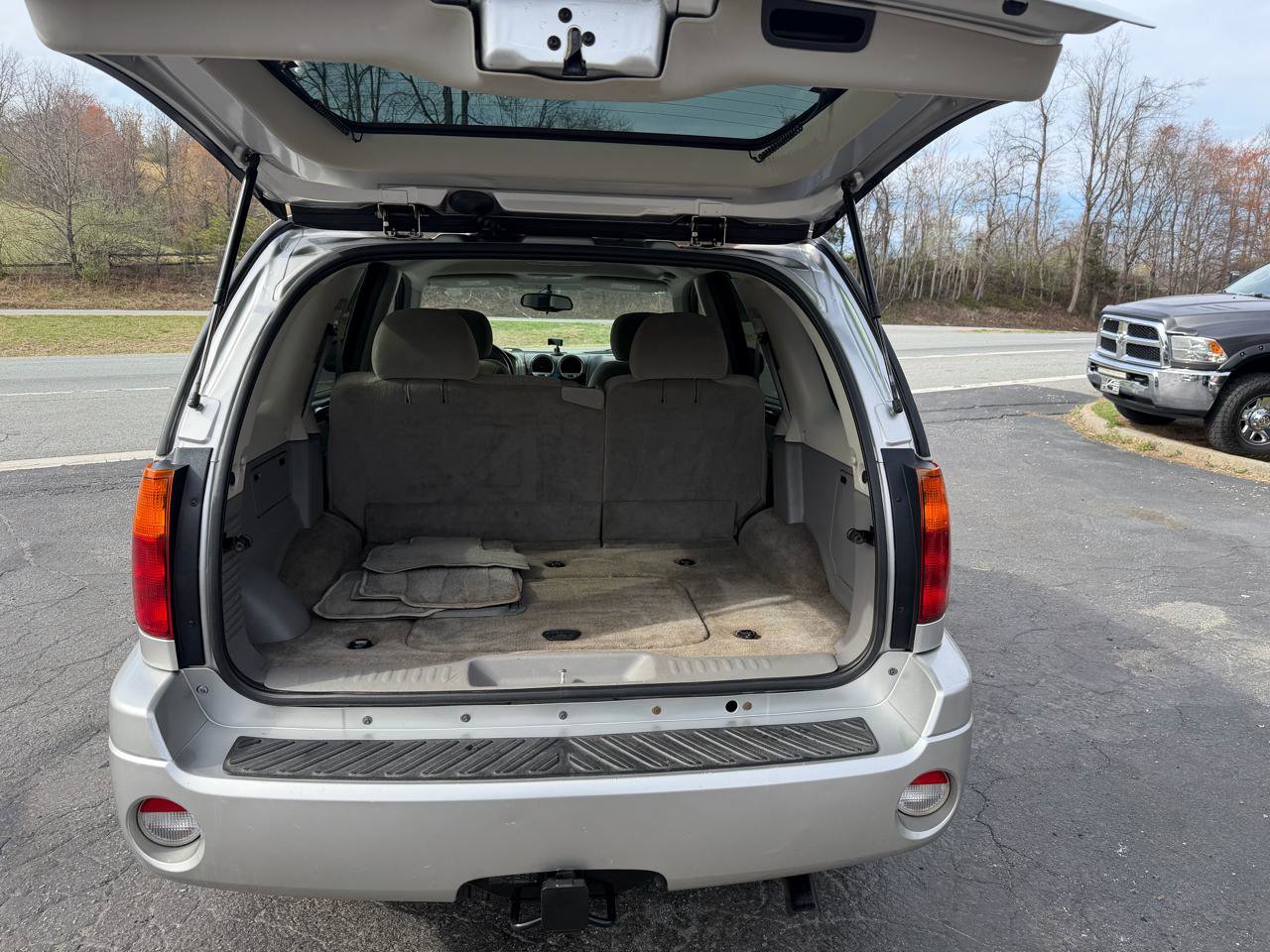 Used 2005 GMC Envoy SLE image 24