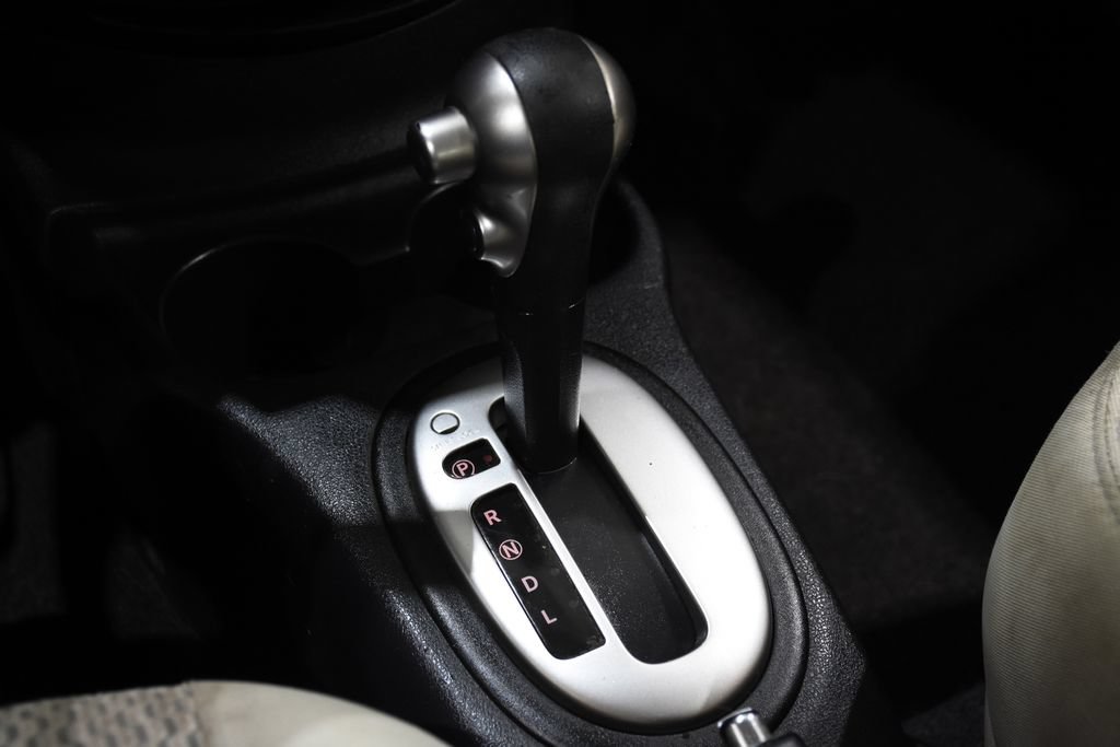Used 2014 Nissan Versa Note SV FWD image 23