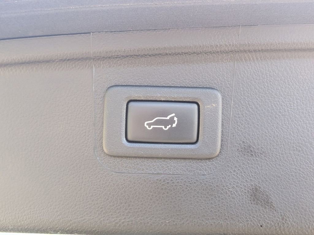 Used 2018 Subaru Outback 3.6R Limited AWD/4WD image 29