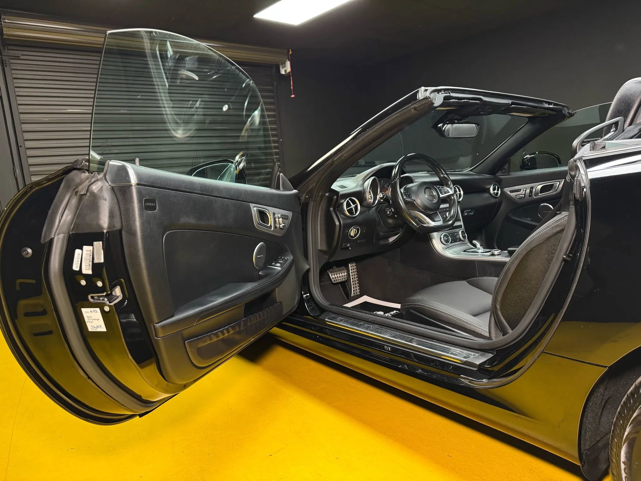 Used 2017 Mercedes-Benz SLC 300 w/ Premium 1 Package image 22