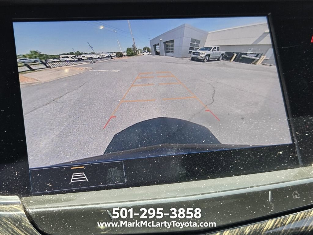 Used 2022 Cadillac XT6 Premium Luxury FWD image 20