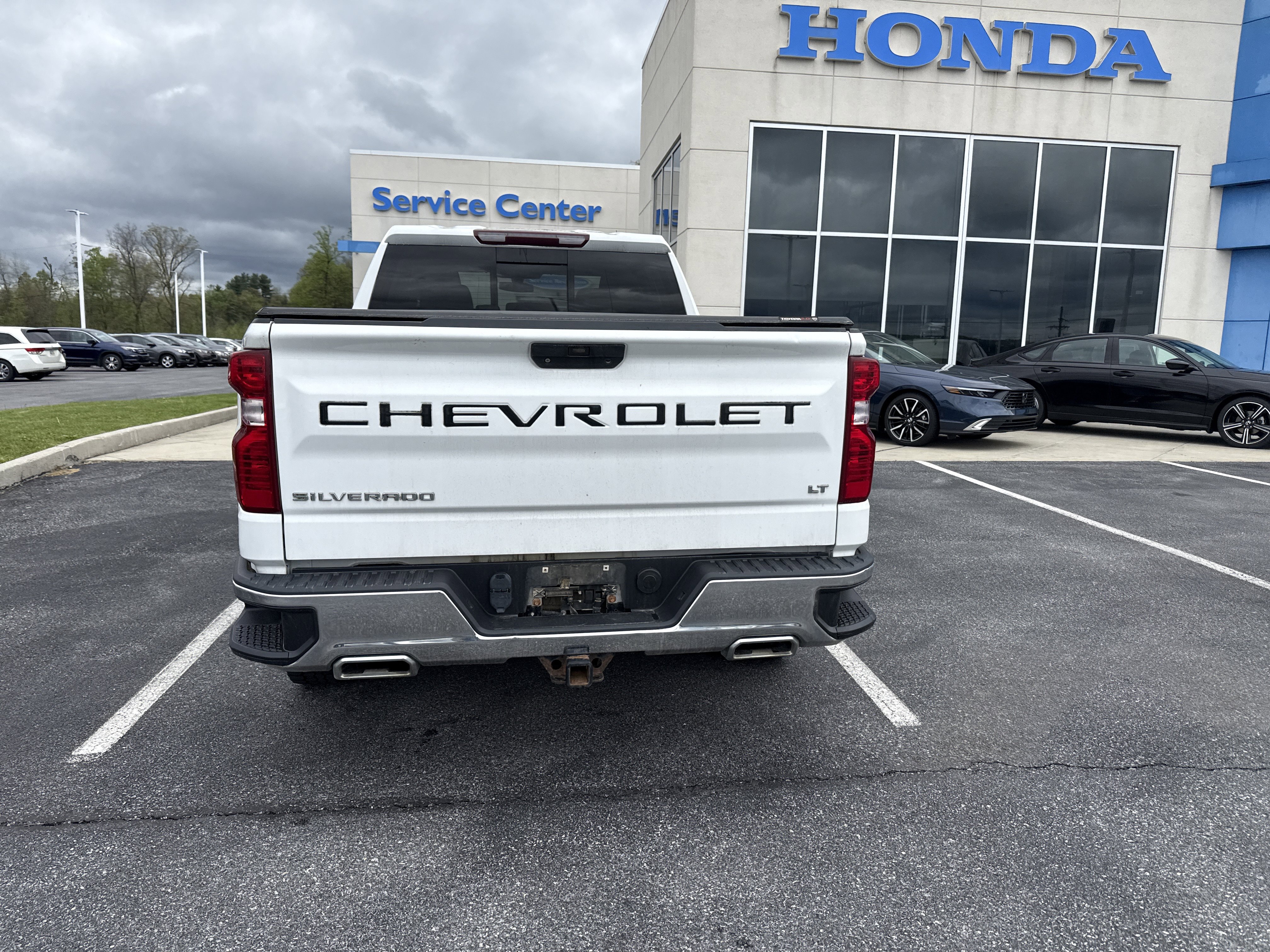 Used 2019 Chevrolet Silverado 1500 LT w/ All-Star Edition AWD/4WD image 4