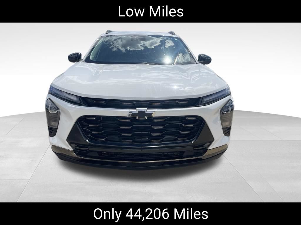 Used 2024 Chevrolet Trax ACTIV w/ Driver Confidence Package FWD image 2