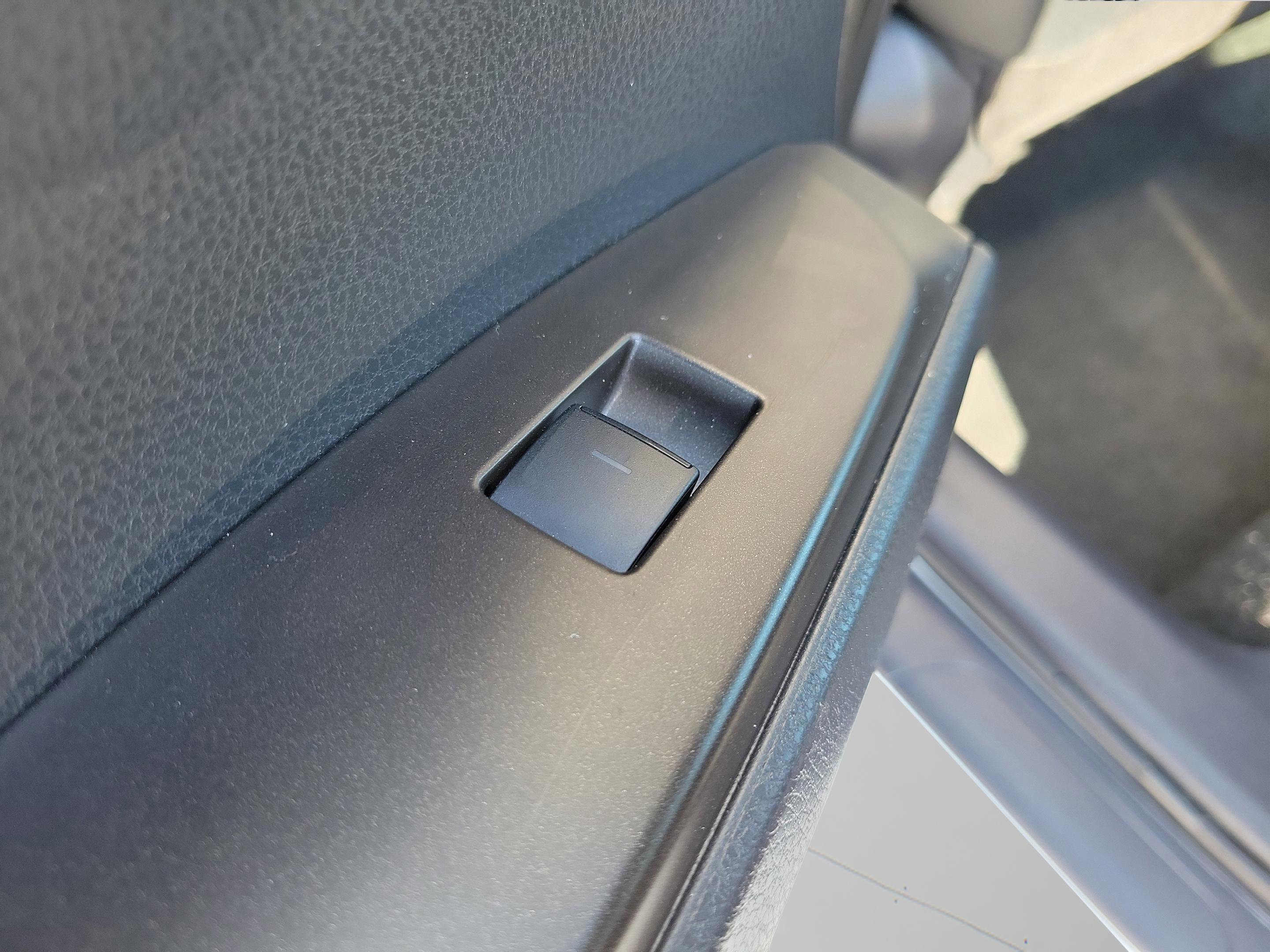 Used 2024 Toyota Camry SE image 22