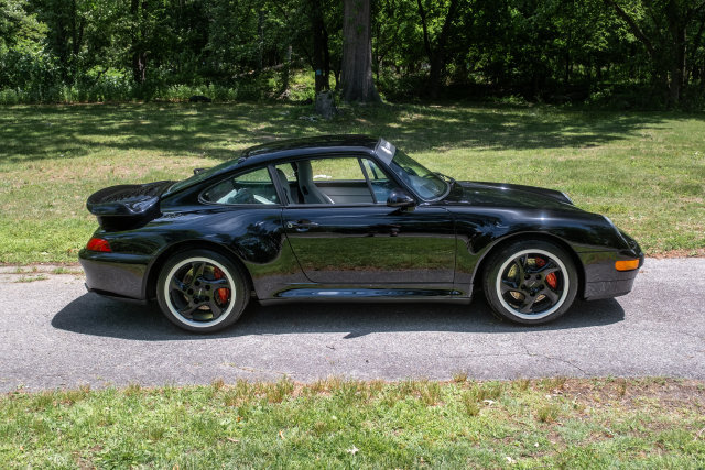 Used 1996 Porsche 911 Turbo RWD image 3