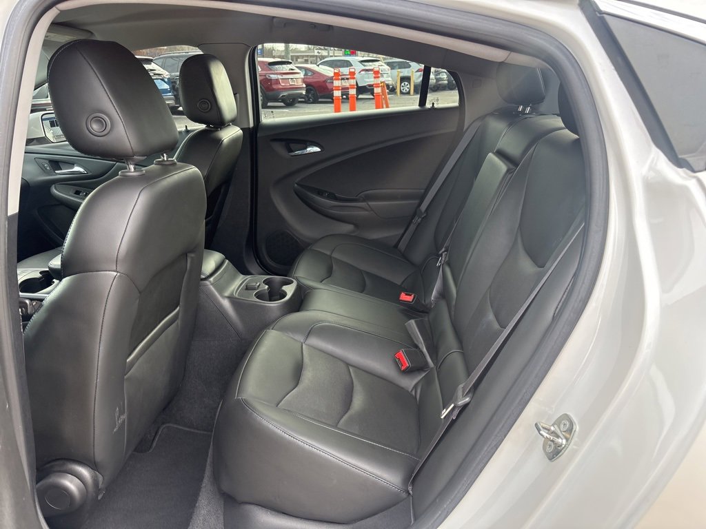Used 2017 Chevrolet Volt LT w/ Comfort Package image 24
