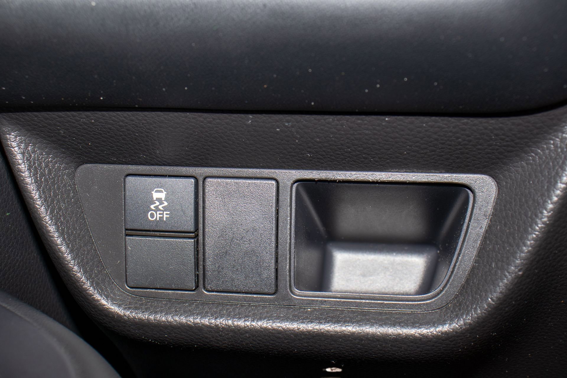 Certified 2024 Honda HR-V LX image 24