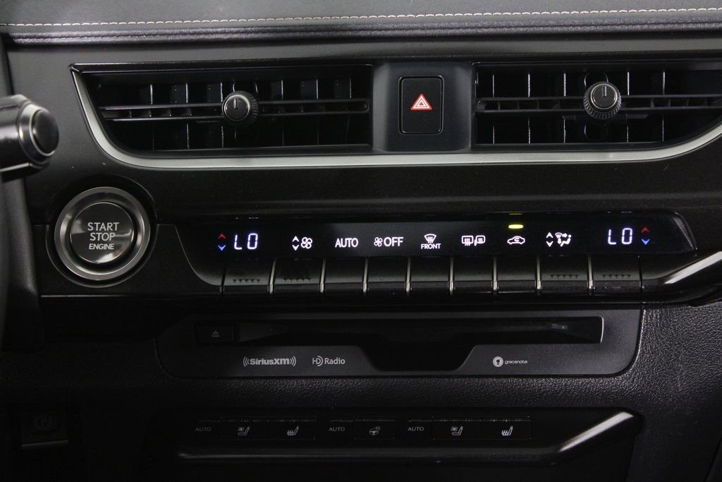 Used 2019 Lexus UX 200 image 19