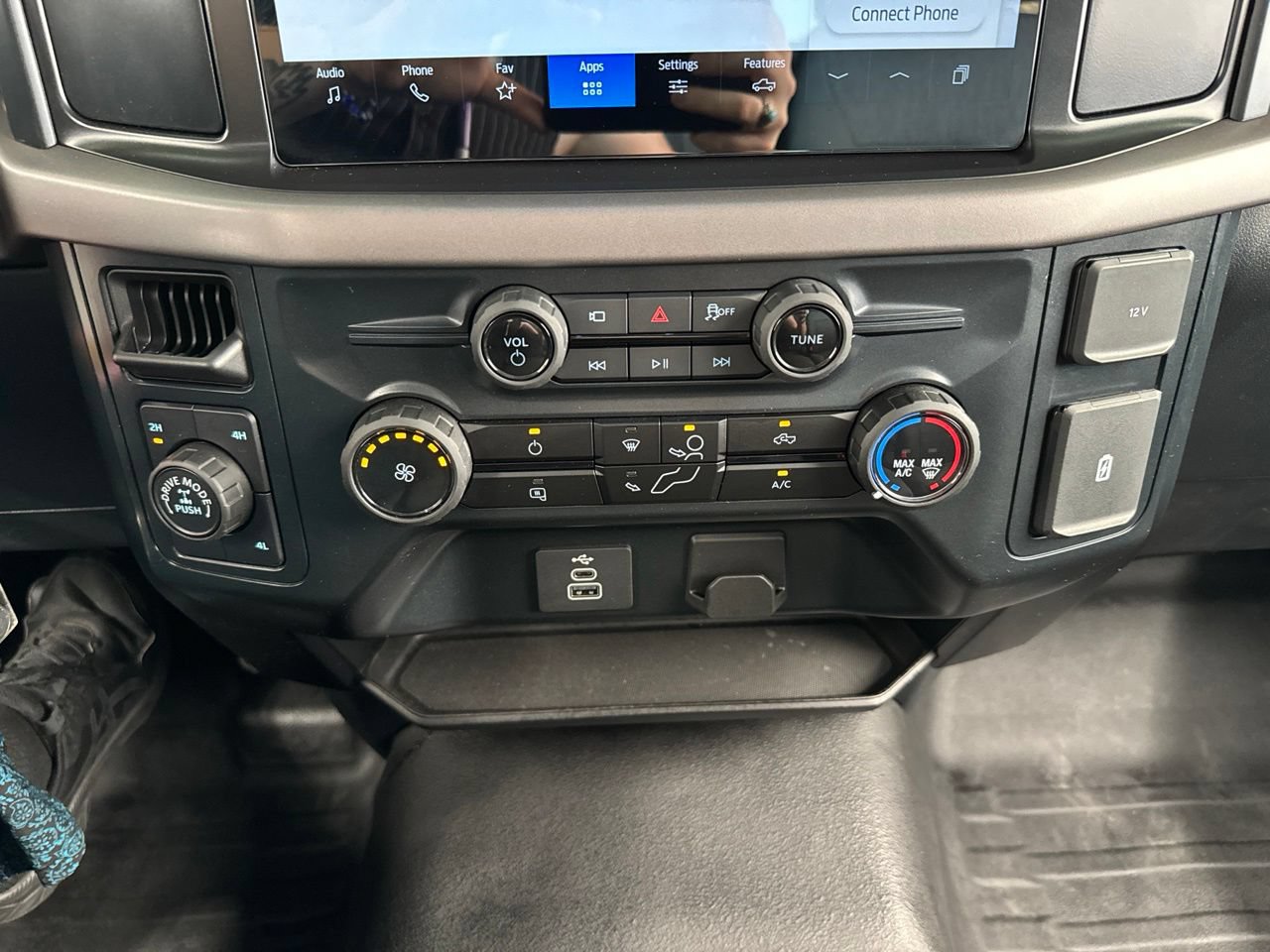 Used 2025 Ford F150 XL AWD/4WD image 27