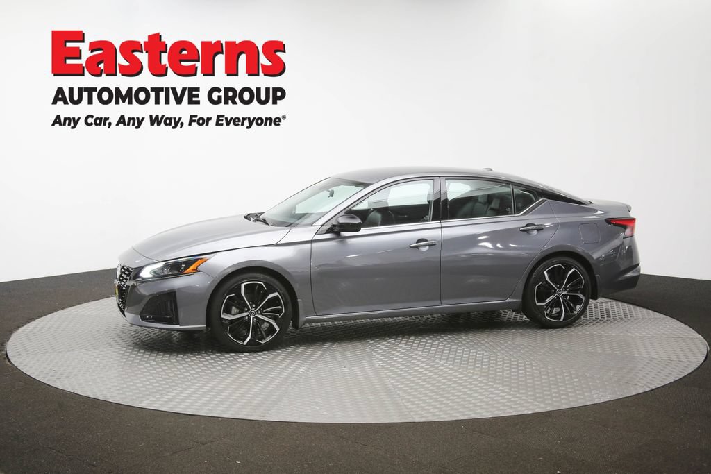 Used 2023 Nissan Altima 2.5 SR FWD image 57