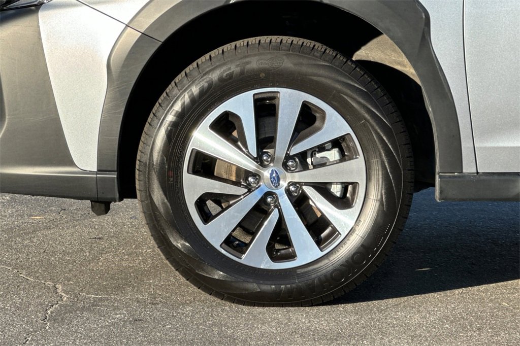 Used 2025 Subaru Outback Premium w/ Popular Package #1A image 26
