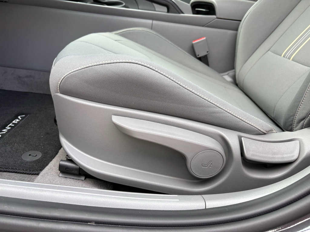 New 2026 Hyundai Elantra Sport FWD image 13