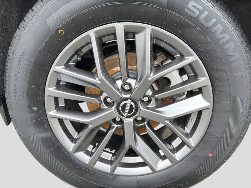 Used 2023 Nissan Rogue S AWD/4WD image 14